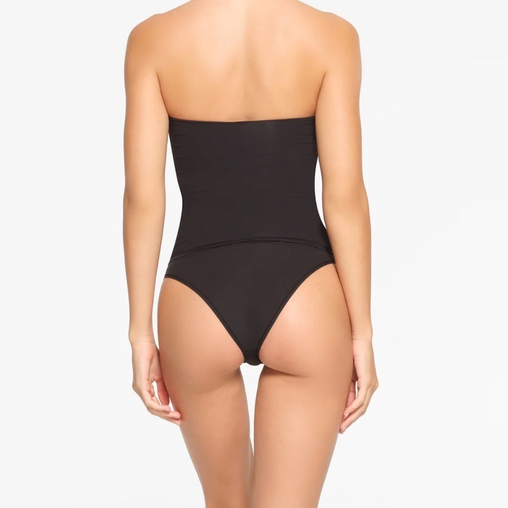 SKIMS sz XS Onyx Fits Everybody Tube Top New - Picture 3 of 9